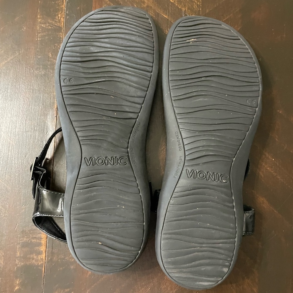 Vionic sandals - Picture 3 of 3